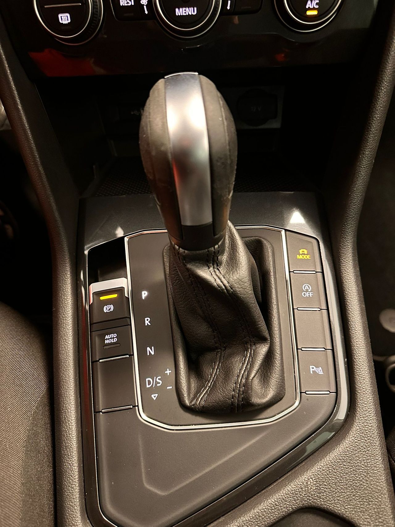 Foto Volkswagen Tiguan 30