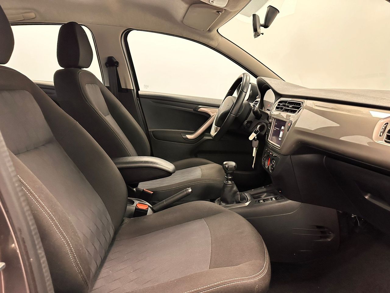 Foto Citroën C-Elysèe 27
