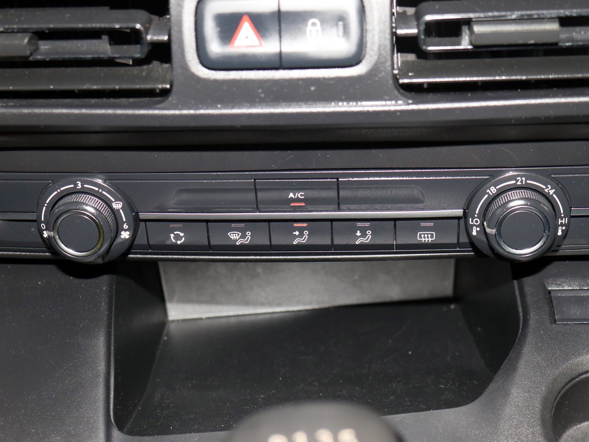 Foto Peugeot Rifter 22