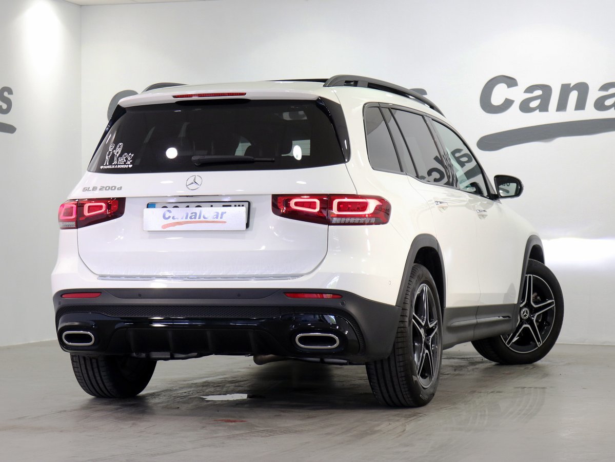 Foto Mercedes-Benz Clase GLB 4