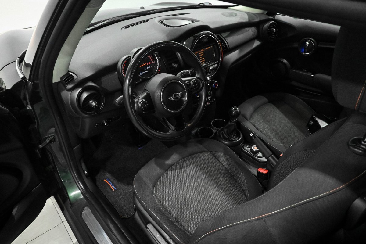 Foto Mini 3 Puertas 9