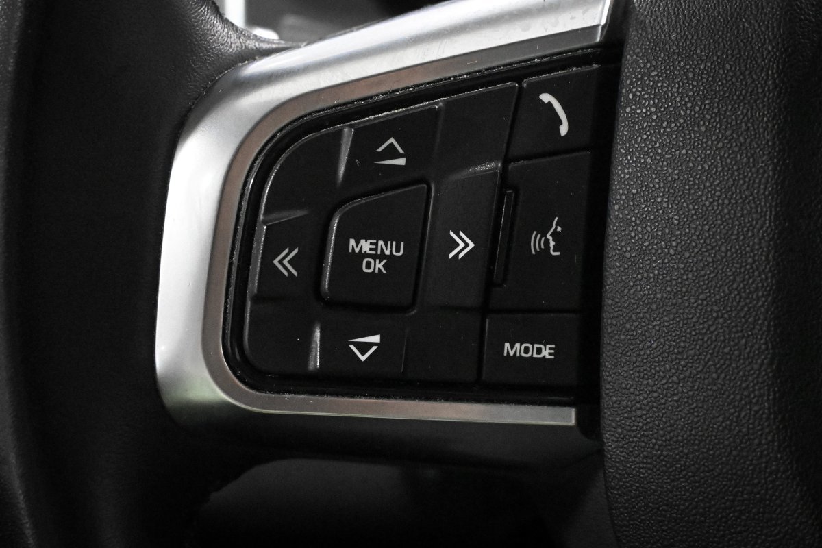 Foto Land-Rover Discovery Sport 28