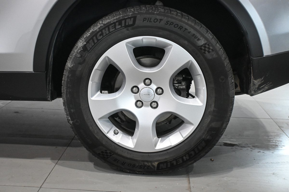 Foto Land-Rover Discovery Sport 34