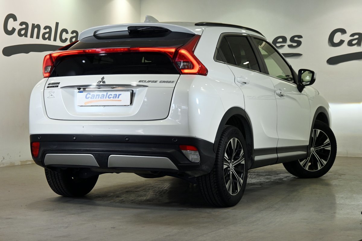 Foto Mitsubishi Eclipse Cross 4