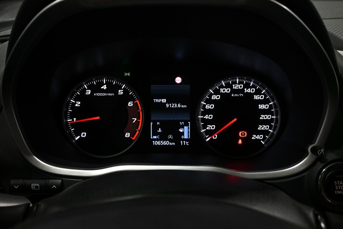 Foto Mitsubishi Eclipse Cross 13