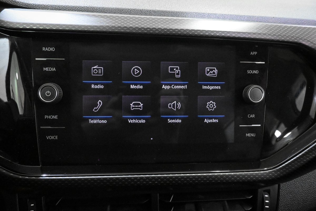 Foto Volkswagen T-Cross 10