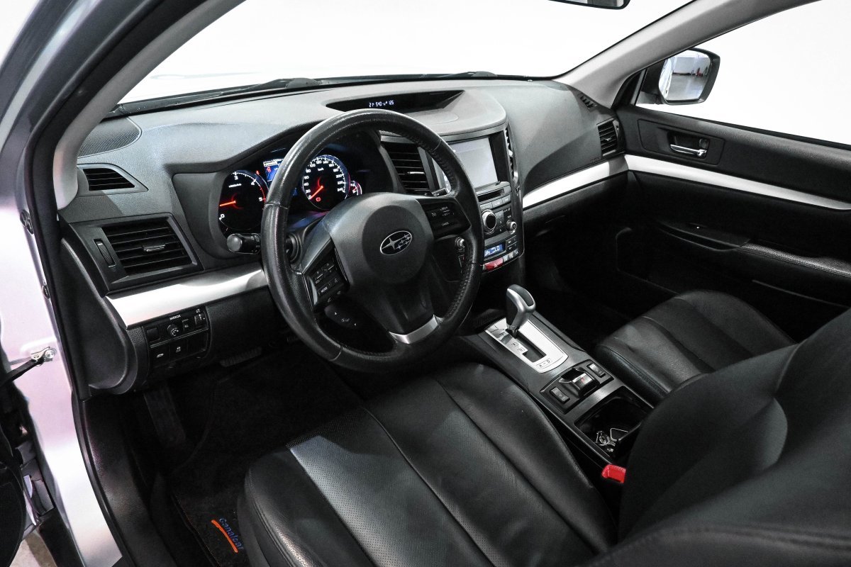Foto Subaru Legacy 13