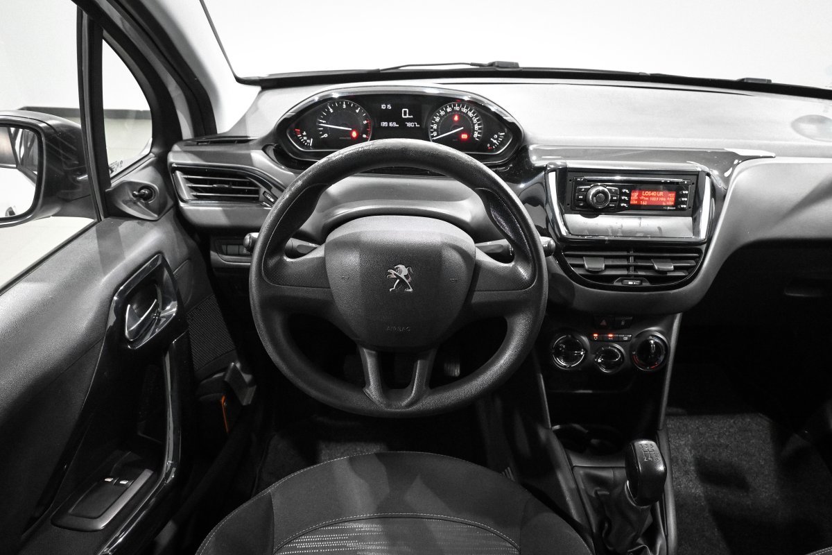 Foto Peugeot 208 15