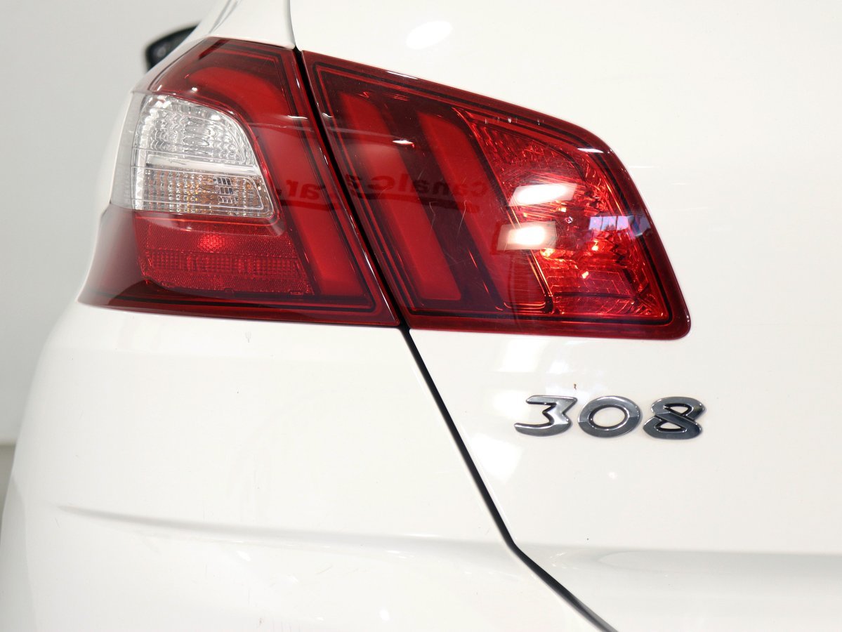 Foto Peugeot 308 9