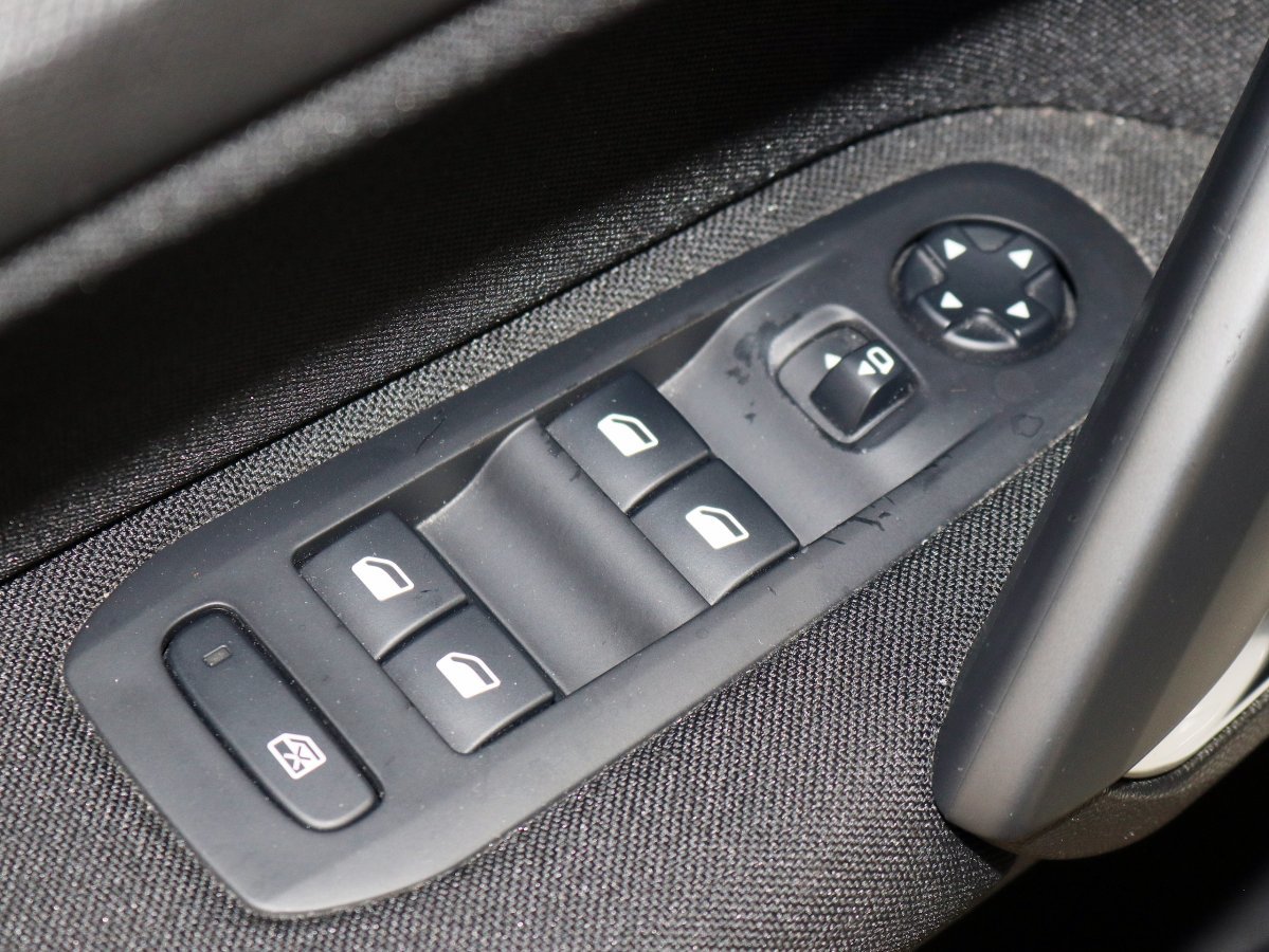 Foto Peugeot 308 25