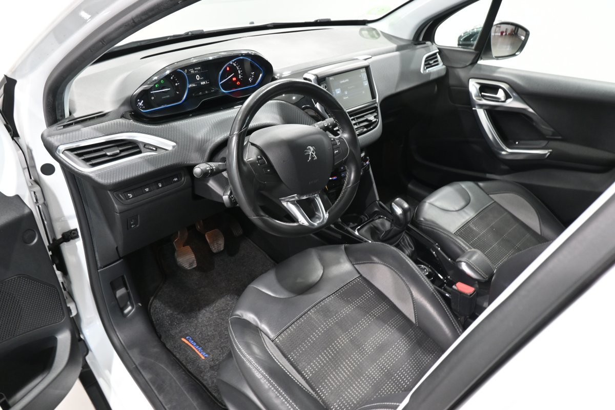 Foto Peugeot 2008 9