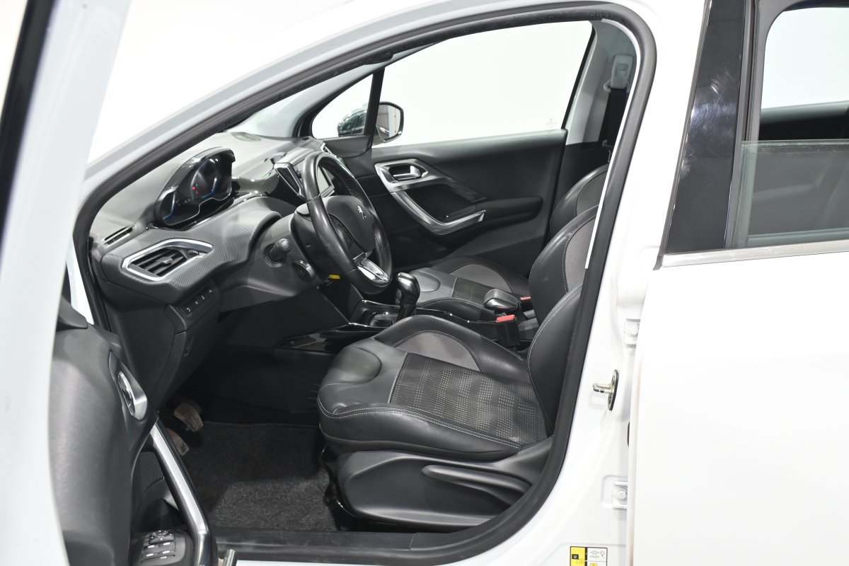 Foto Peugeot 2008 10