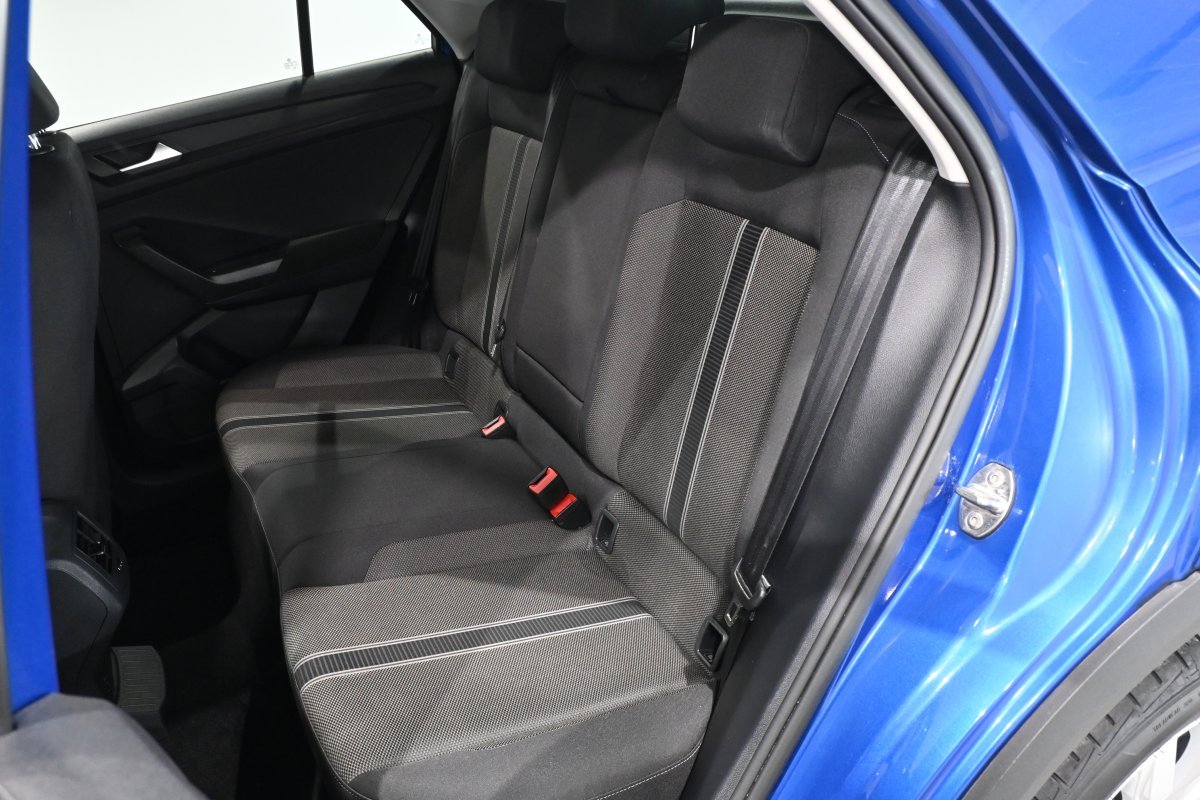 Foto Volkswagen T-Roc 11