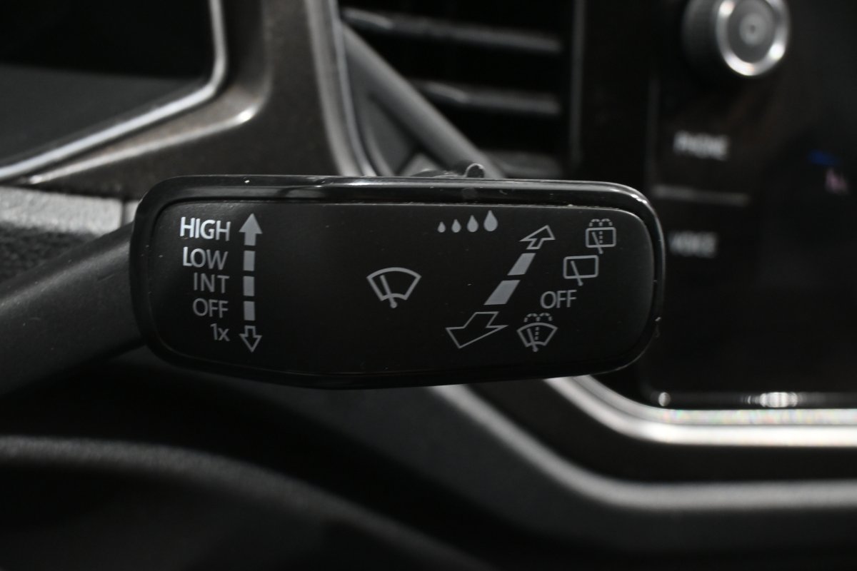 Foto Volkswagen T-Roc 22