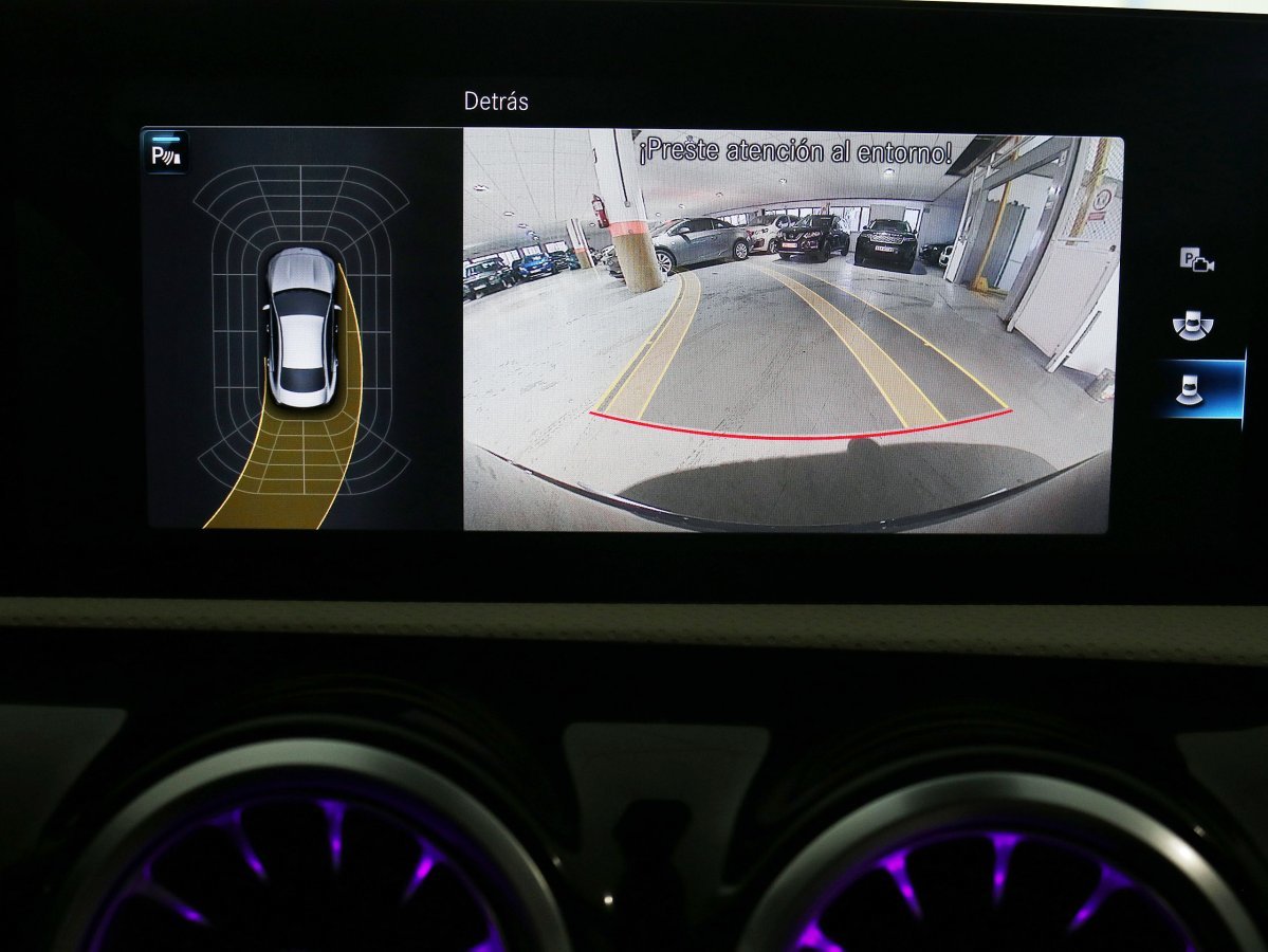 Foto Mercedes-Benz Clase CLA 23