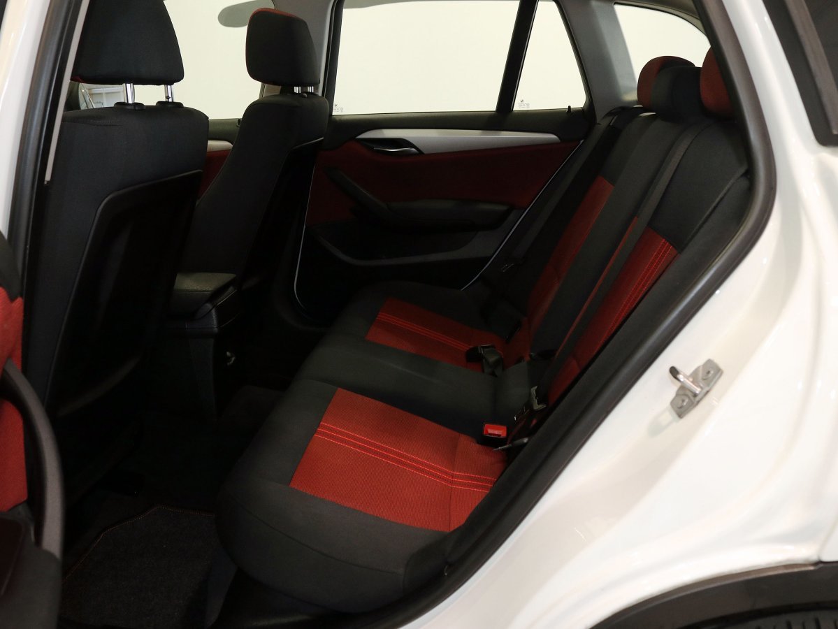 Foto BMW X1 13