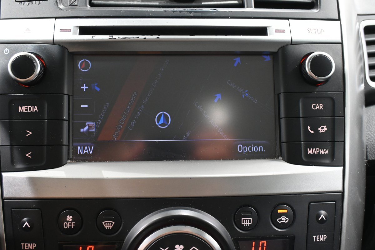 Foto Toyota Corolla Verso 18