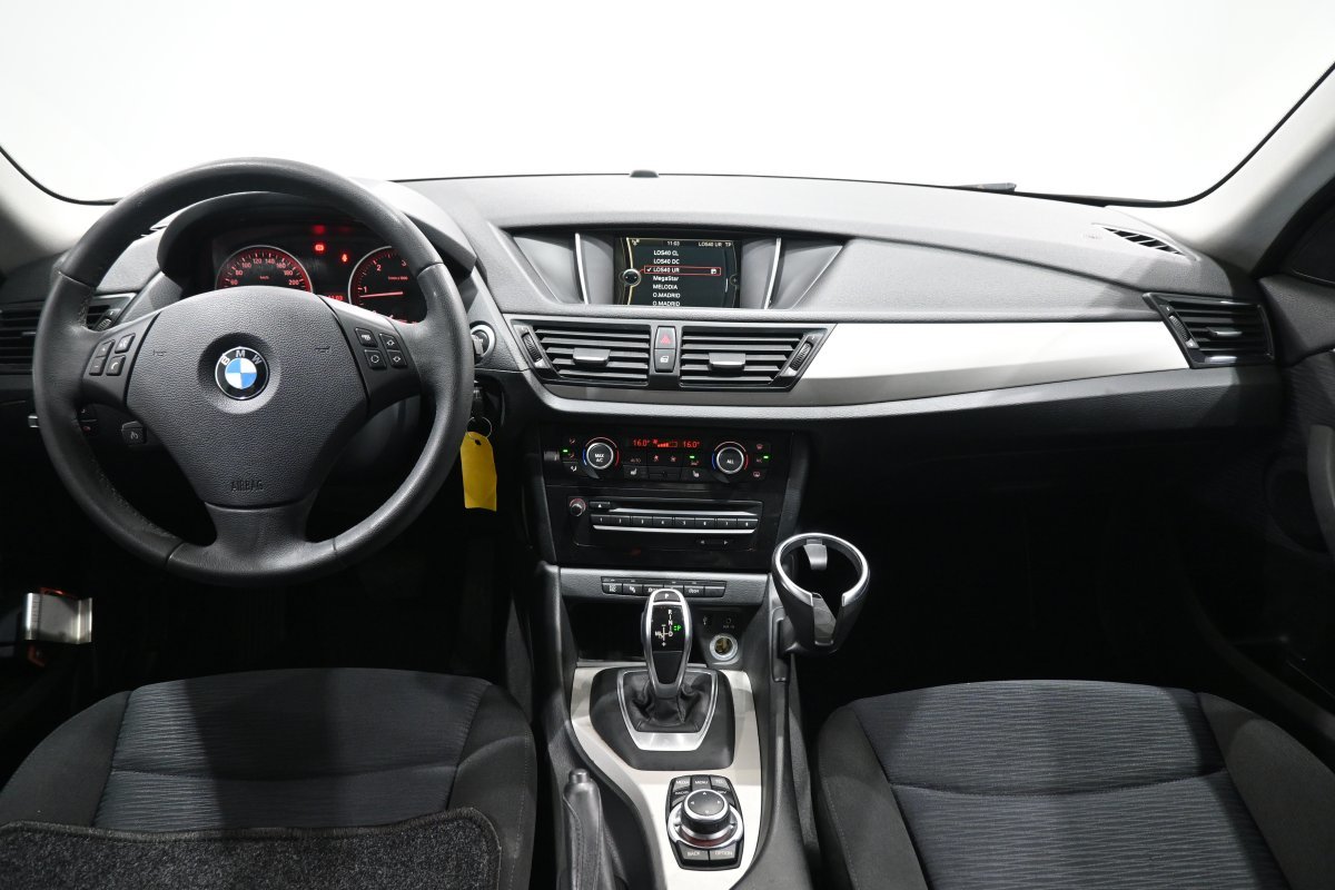 Foto BMW X1 18