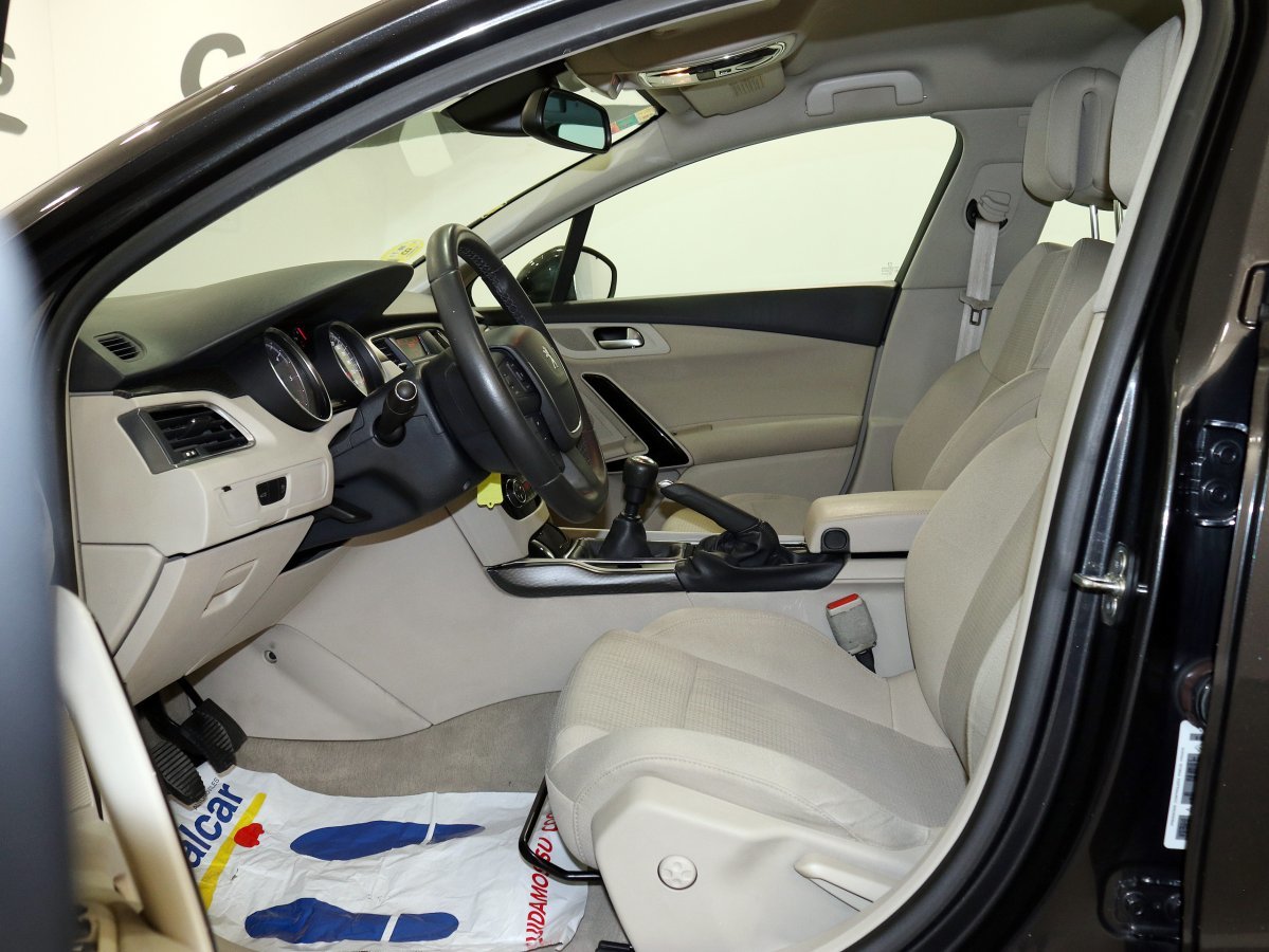 Foto Peugeot 508 13