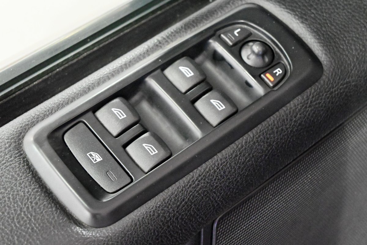 Foto Land-Rover Discovery 19