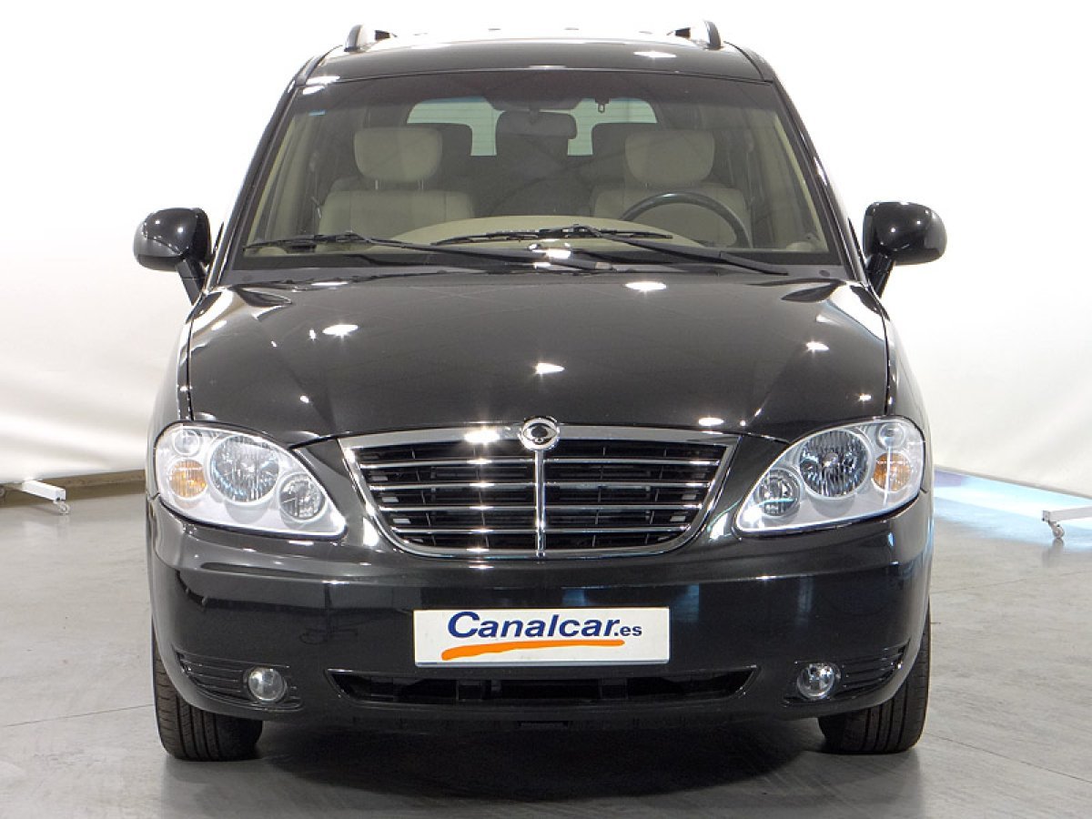 Foto SsangYong Rodius 2