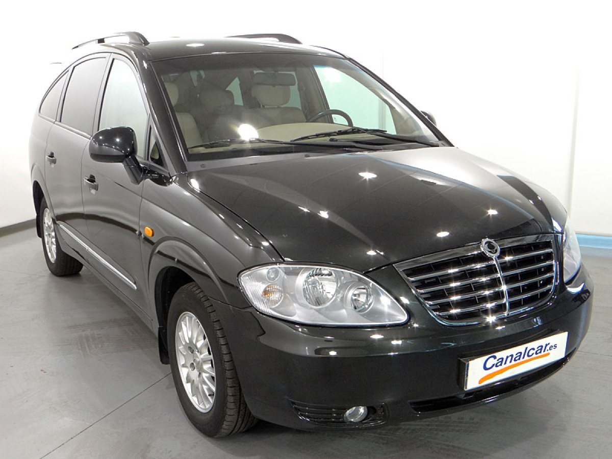 Foto SsangYong Rodius 4