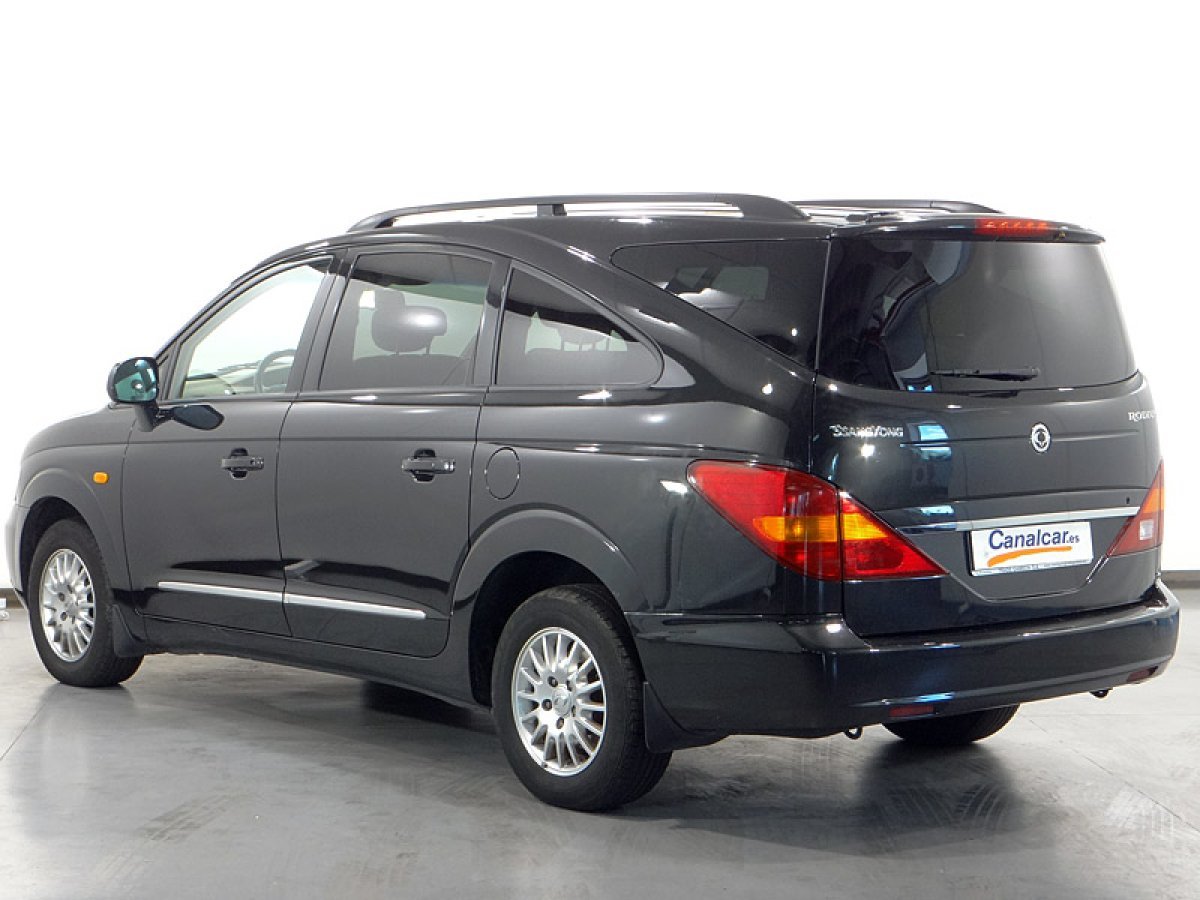 Foto SsangYong Rodius 11