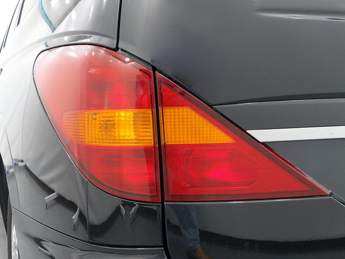 Foto SsangYong Rodius 14