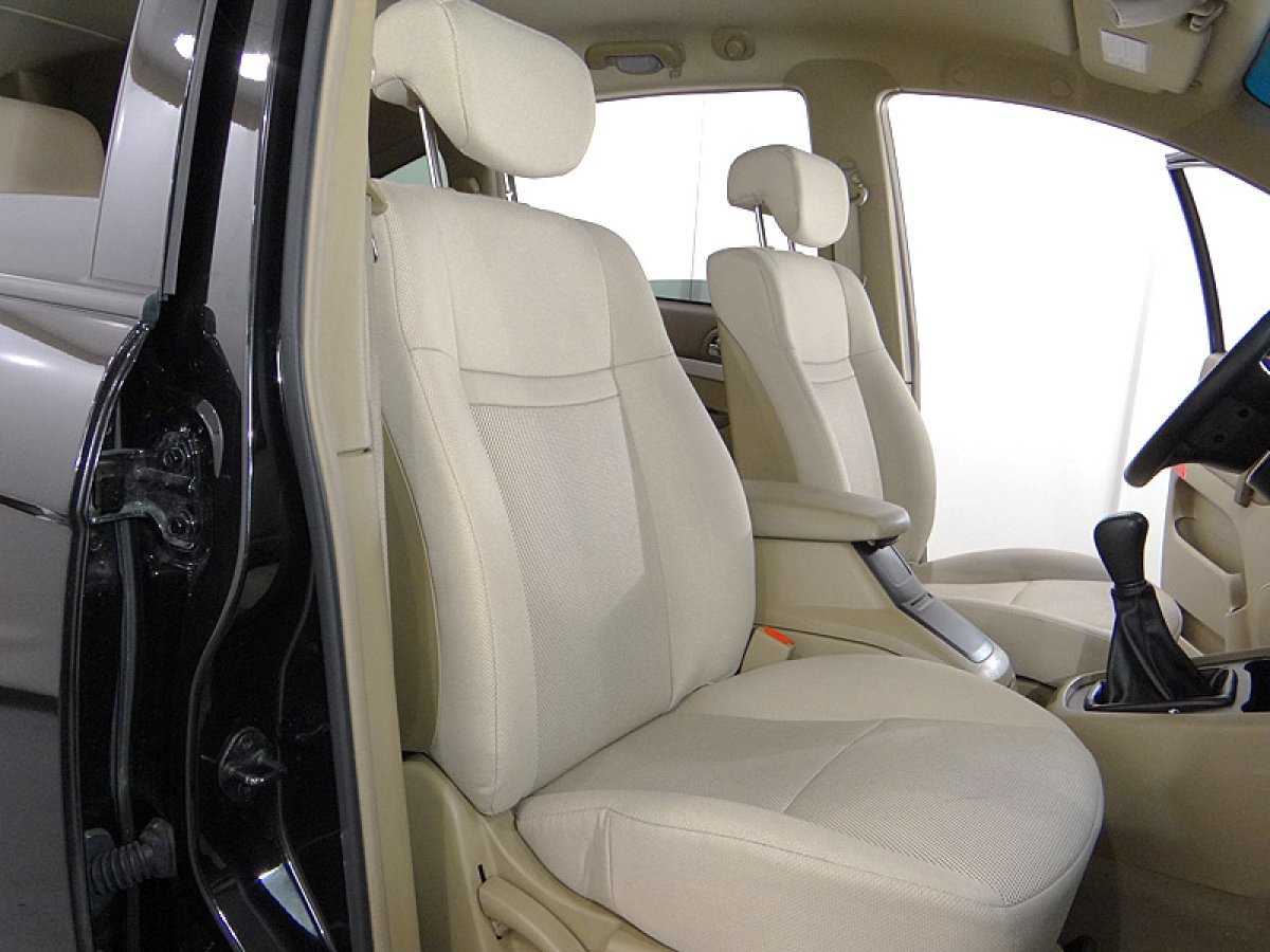 Foto SsangYong Rodius 22