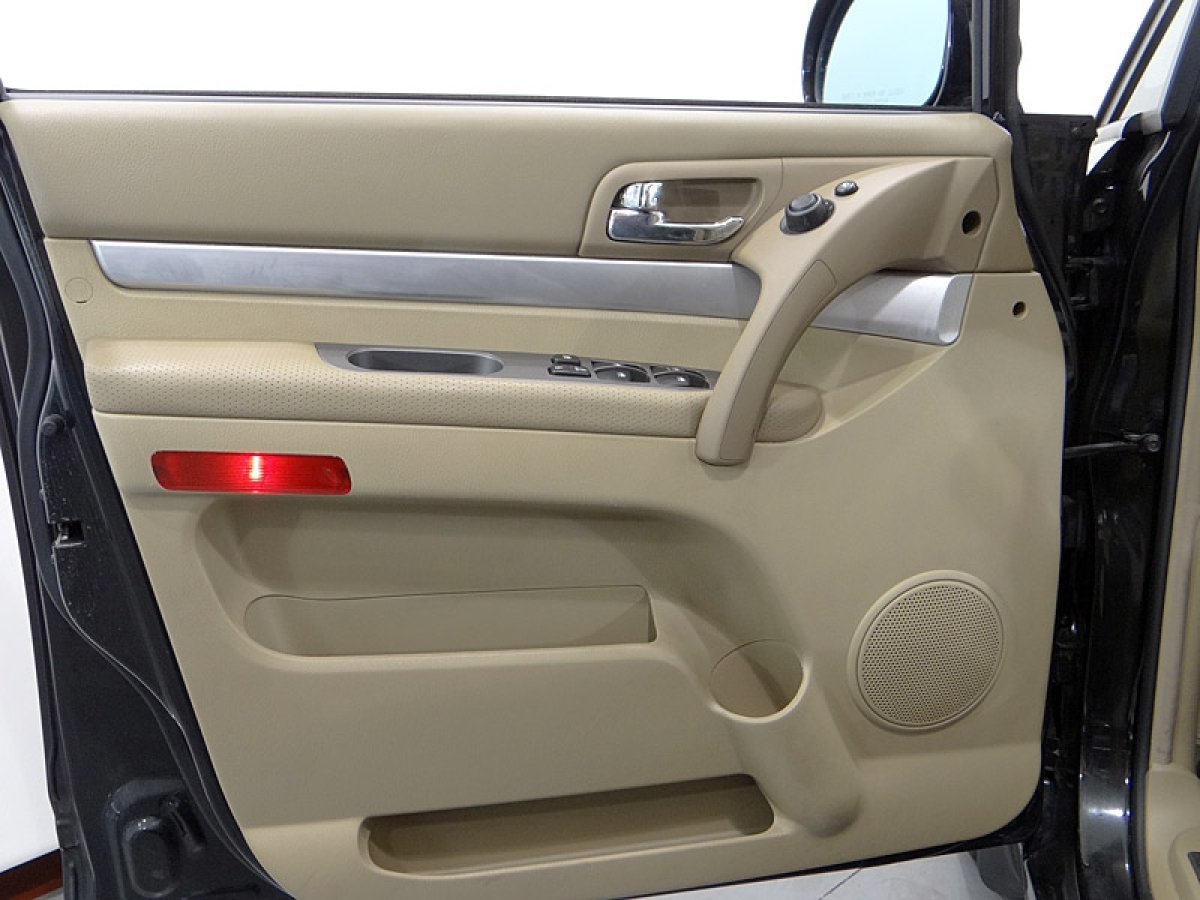Foto SsangYong Rodius 27