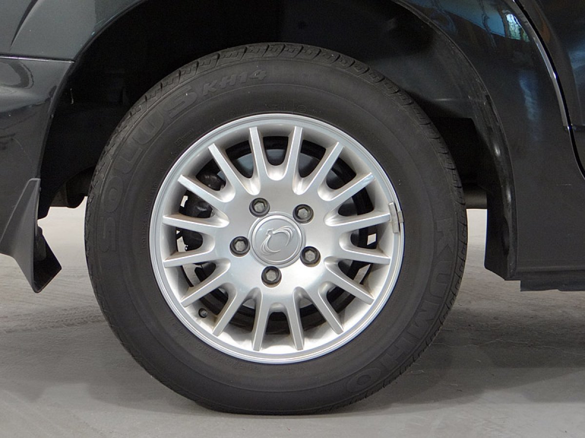 Foto SsangYong Rodius 39