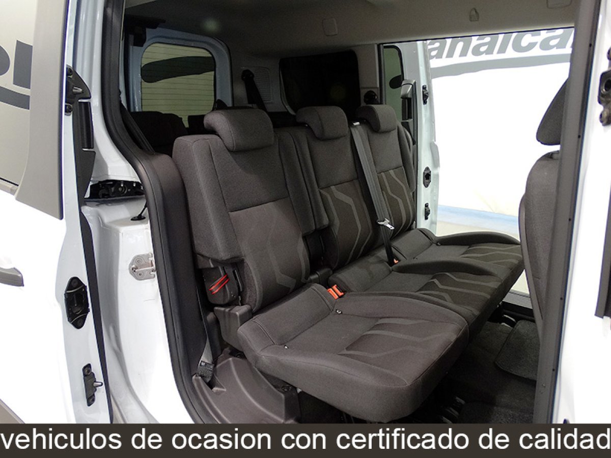 Foto Ford Tourneo Connect 18