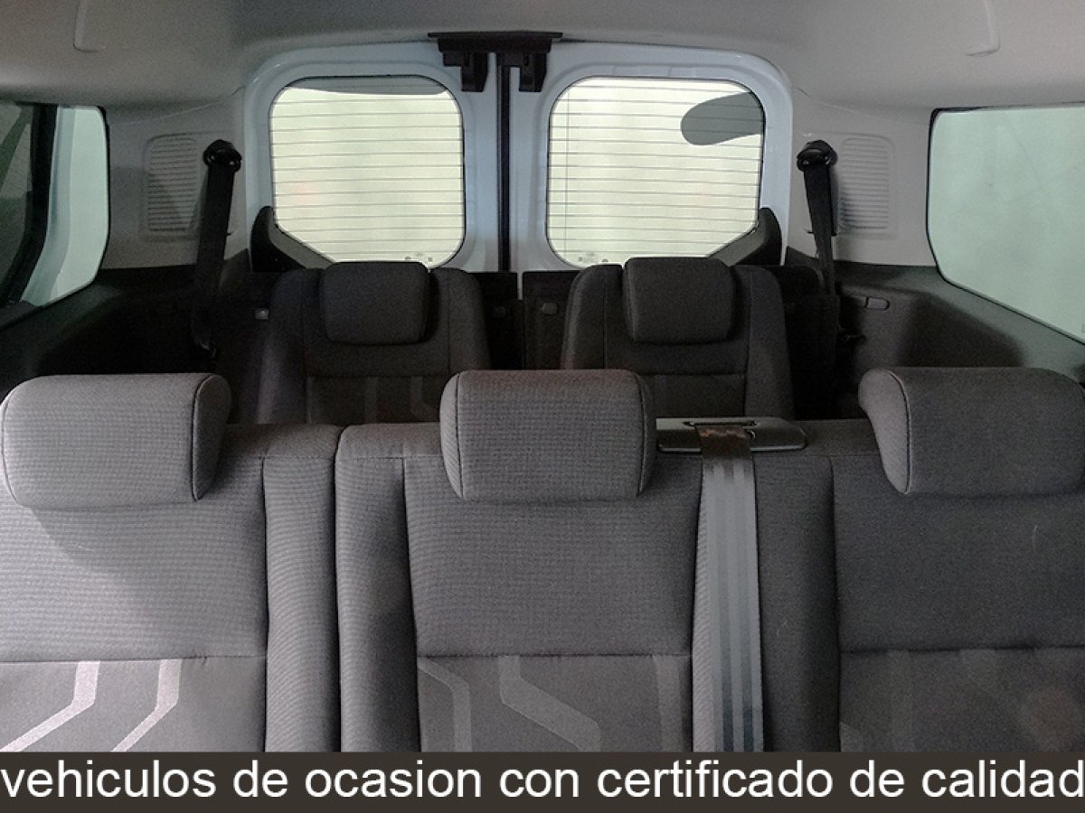 Foto Ford Tourneo Connect 19