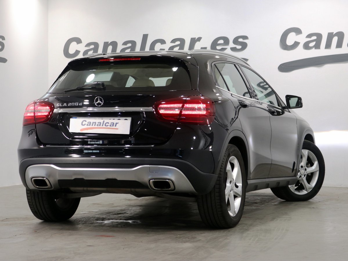 Foto Mercedes-Benz Clase GLA 4