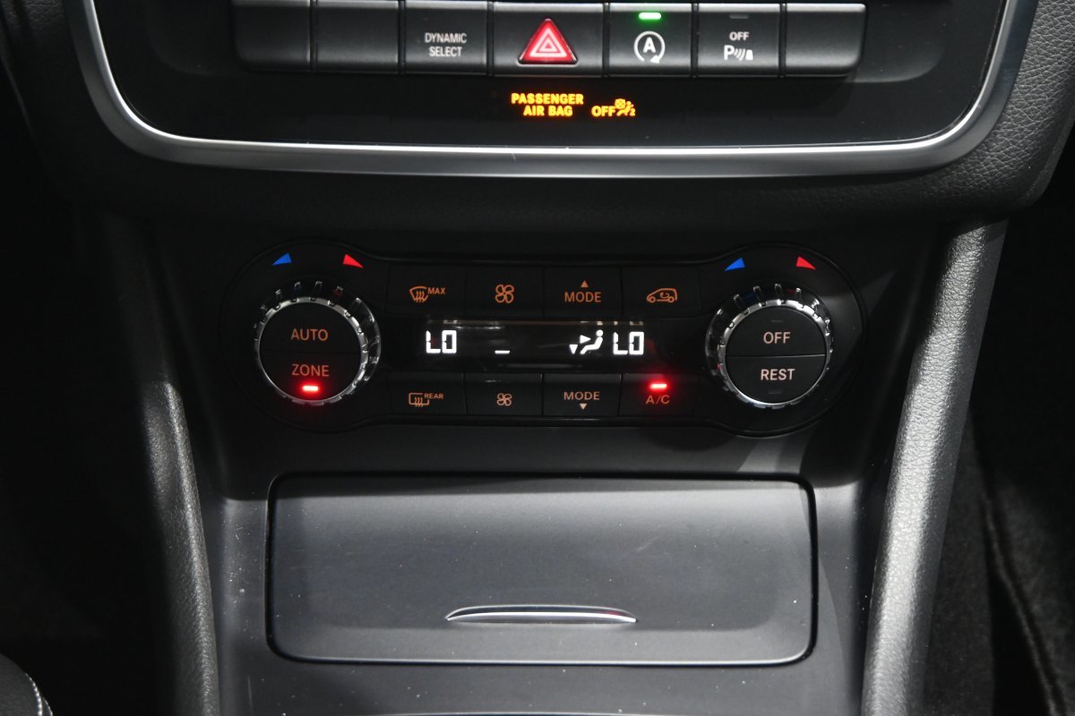 Foto Mercedes-Benz Clase GLA 17