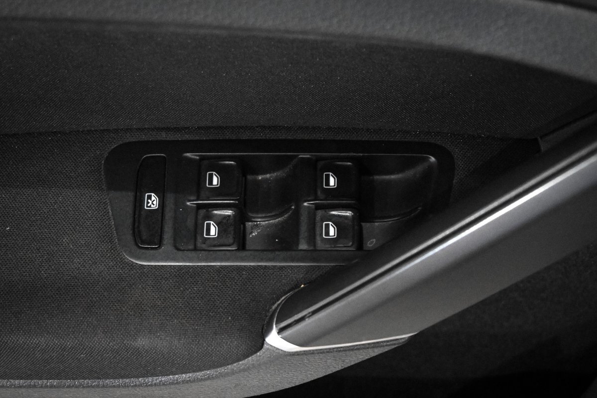 Foto Volkswagen Golf 31