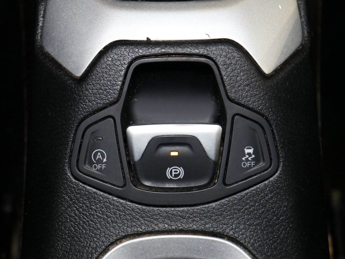 Foto Jeep Renegade 31