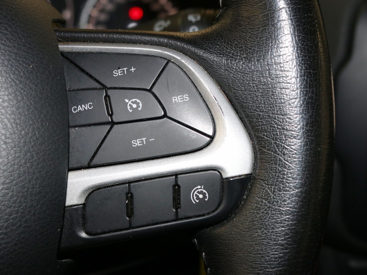 Foto Jeep Renegade 38