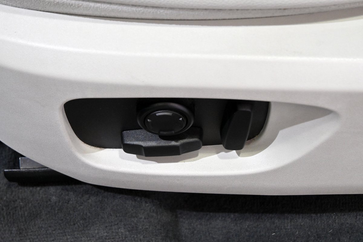 Foto Land-Rover Discovery Sport 24