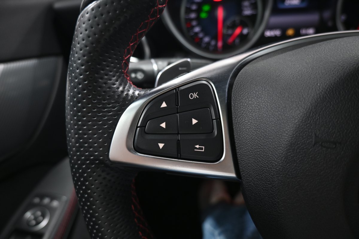 Foto Mercedes-Benz Clase SLC 19