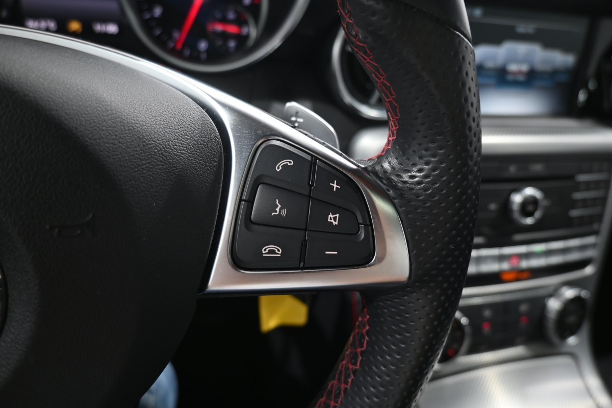 Foto Mercedes-Benz Clase SLC 20