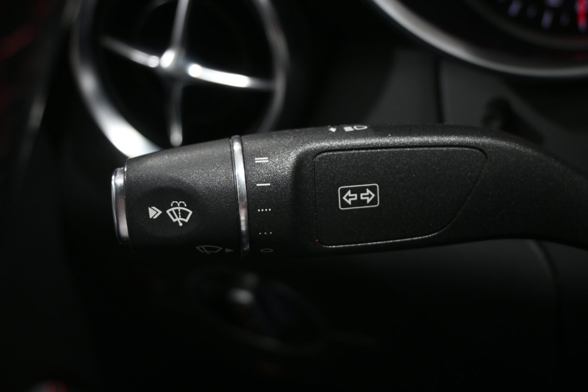 Foto Mercedes-Benz Clase SLC 21