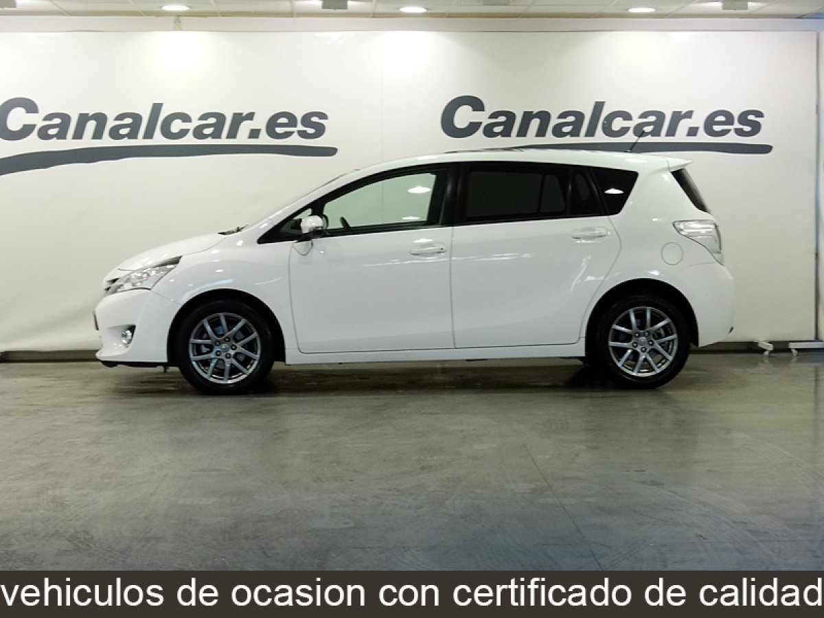 Foto Toyota Corolla Verso 9