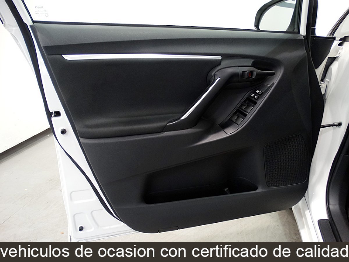 Foto Toyota Corolla Verso 20