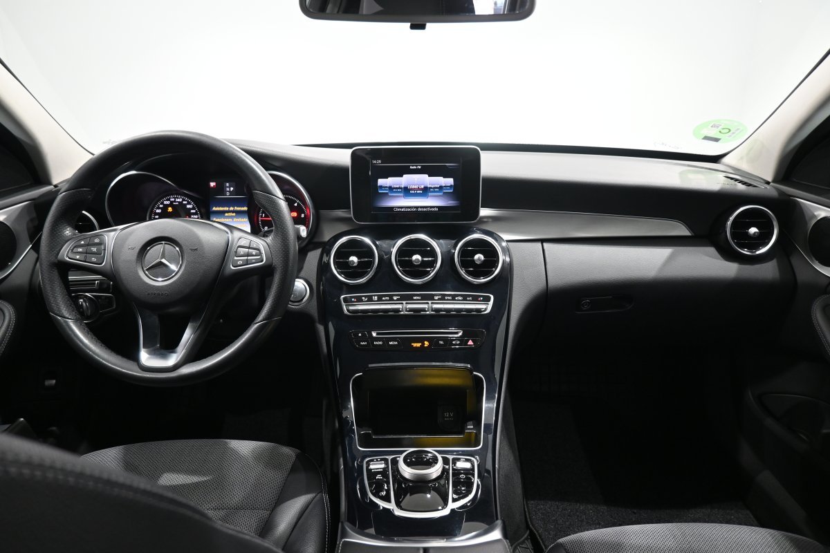 Foto Mercedes-Benz Clase C 16