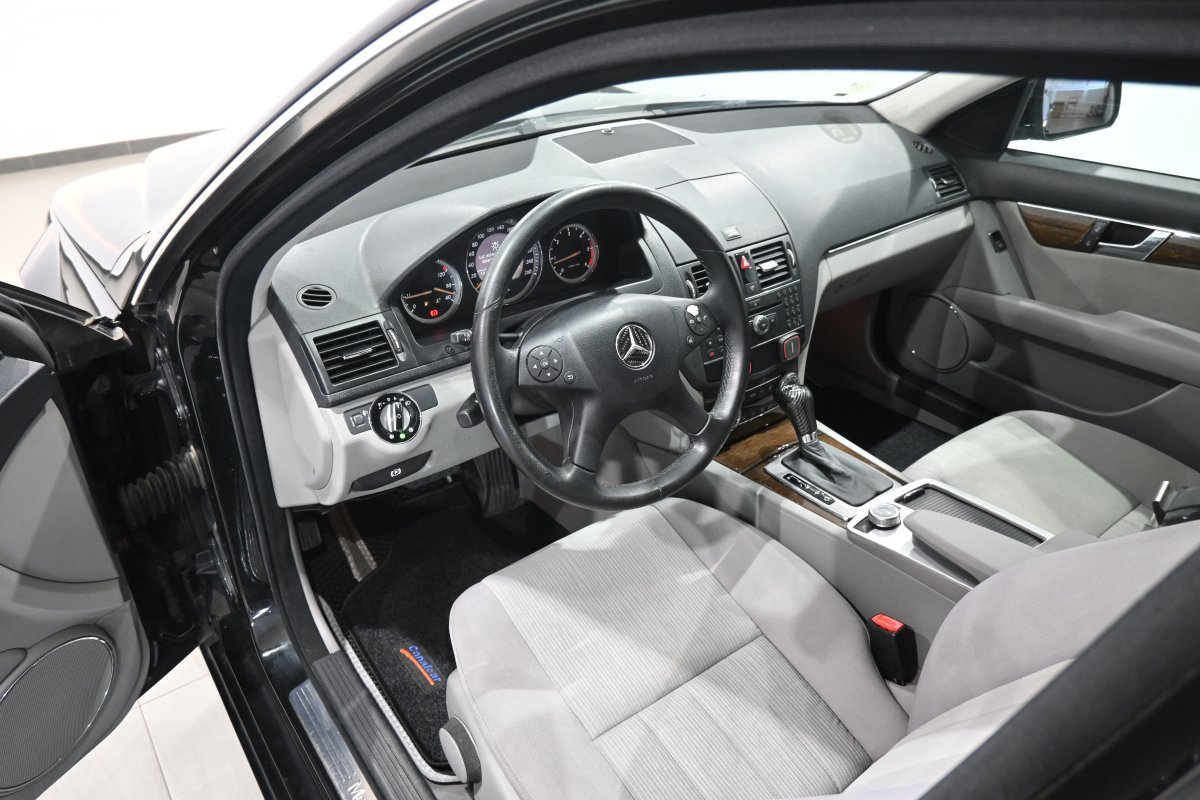 Foto Mercedes-Benz Clase C 9