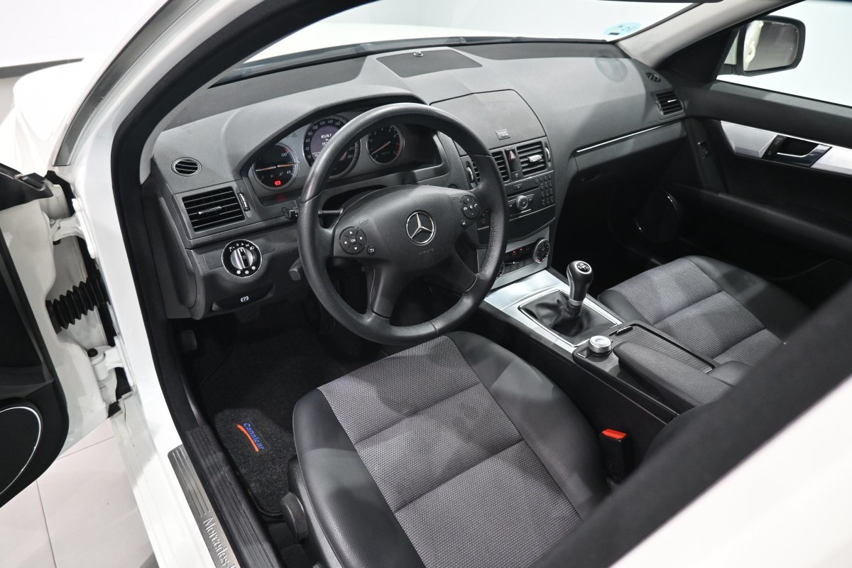 Foto Mercedes-Benz Clase C 8
