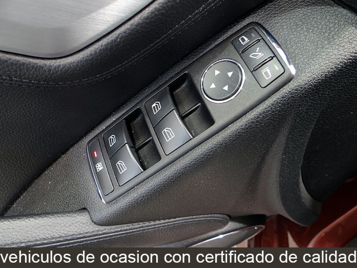 Foto Mercedes-Benz Clase C 28