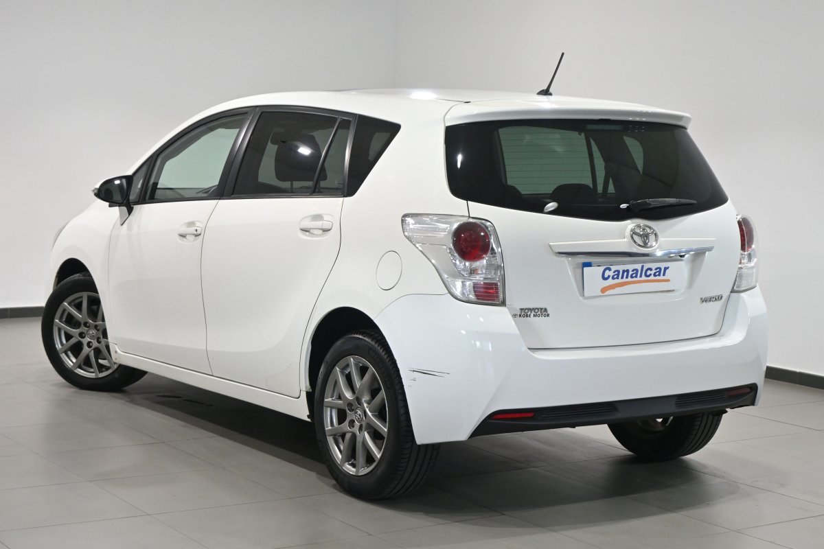 Foto Toyota Corolla Verso 6