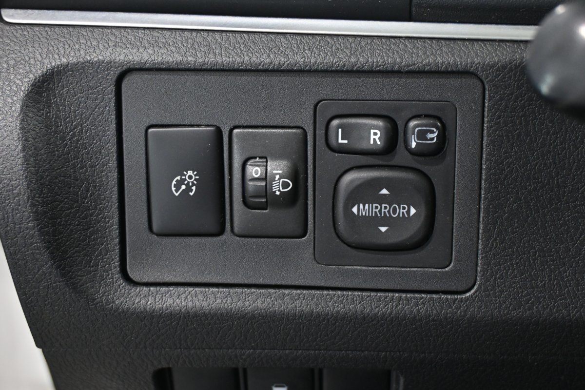 Foto Toyota Corolla Verso 28